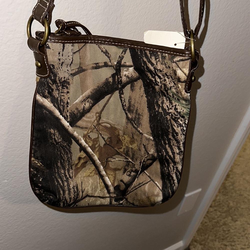 Realtree purse - Picture 3 of 3